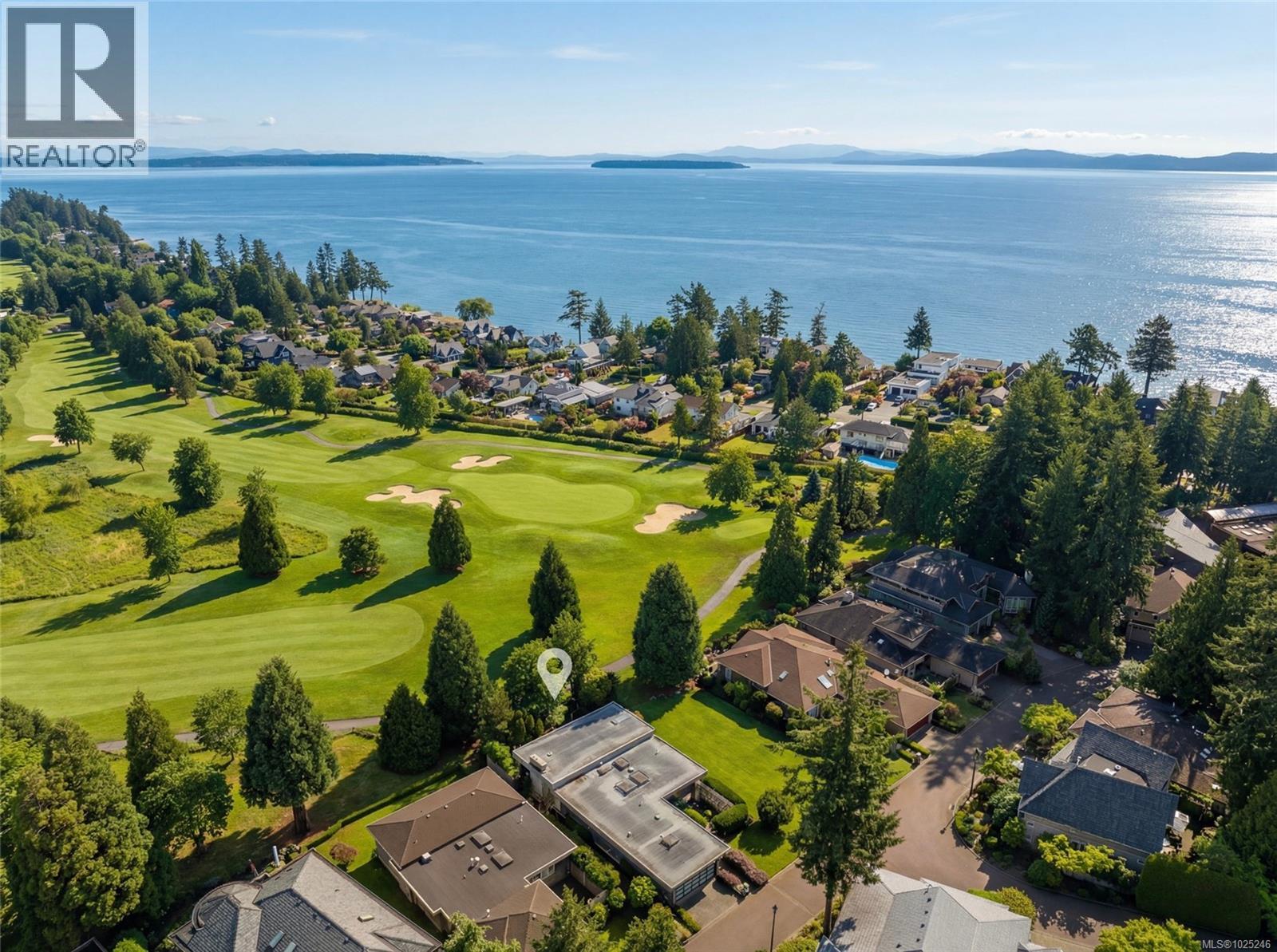  912 Walking Stick Lane, Saanich