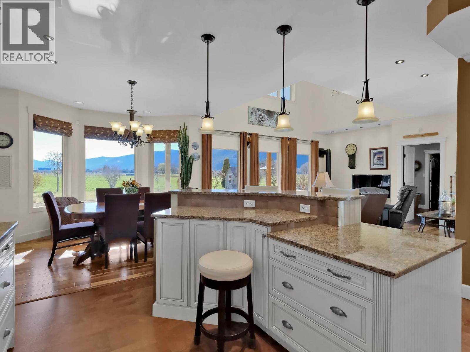 6240 Nursery Road, Grand Forks