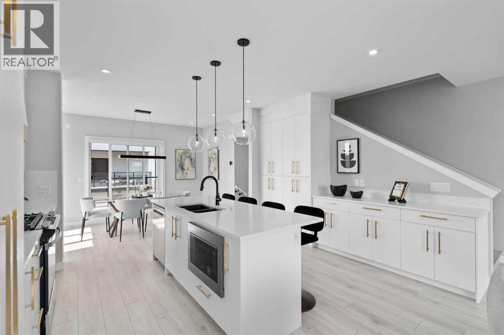 Single Family House for Sale in    Avenue SW West Springs Calgary 