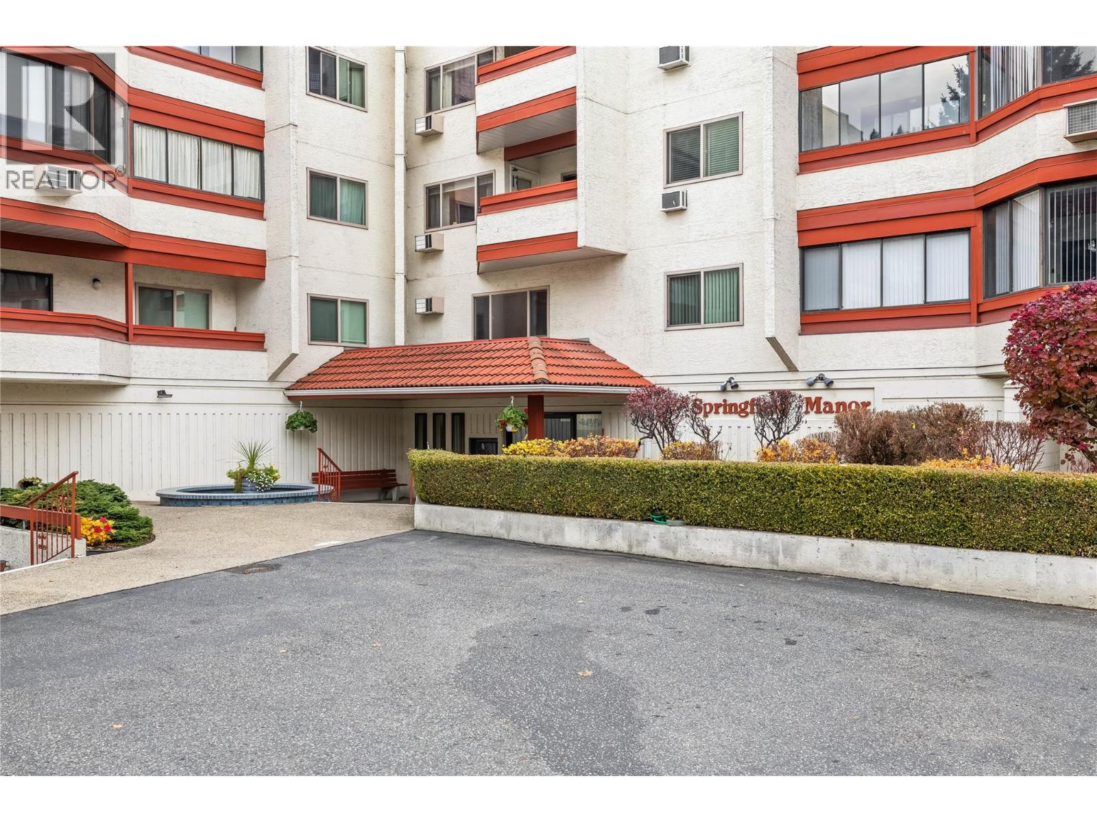 306 2110 Hoy Street, Kelowna