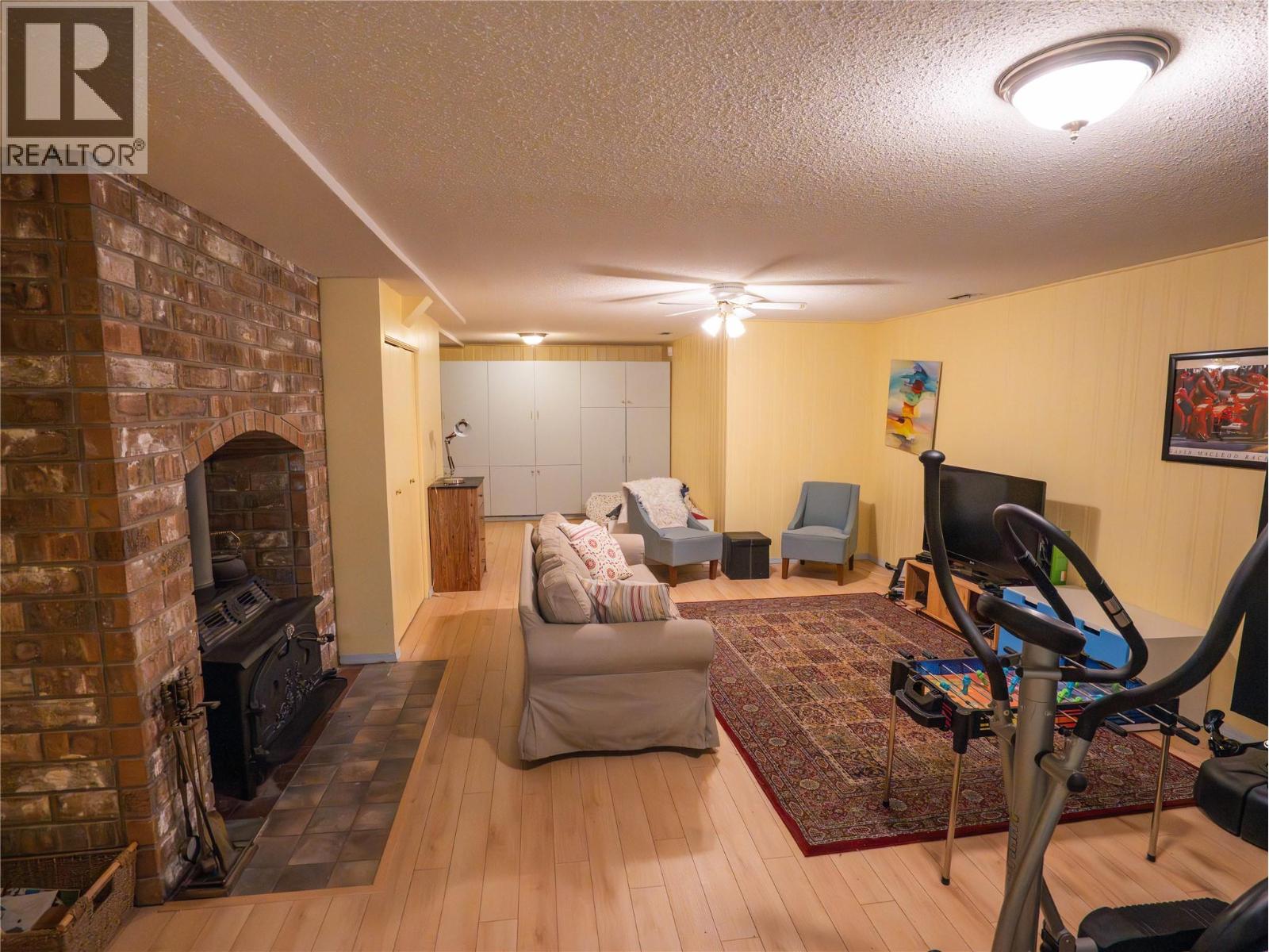 190 DAFOE Place, Penticton