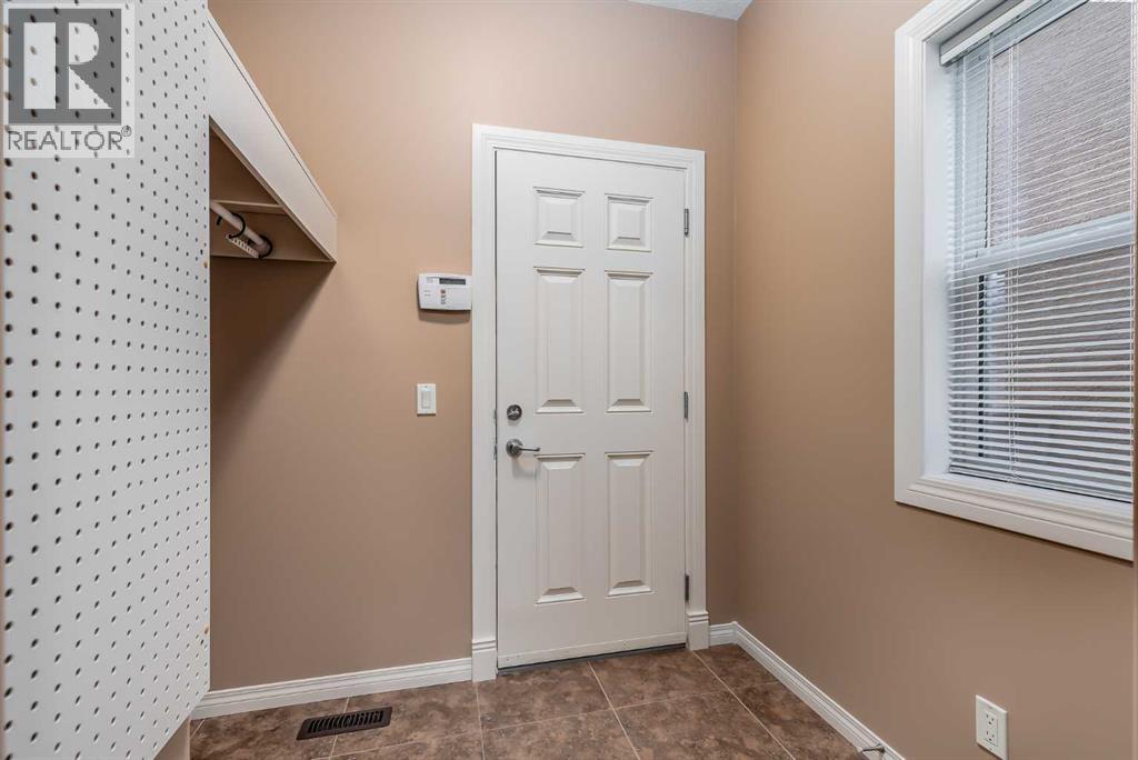 Single Family House for Sale in  Tuscany Estates Close NW Tuscany Calgary 