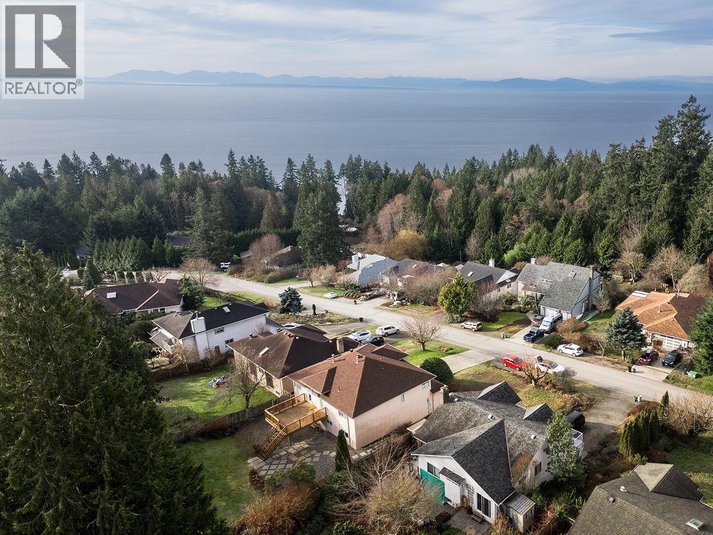 486 OCEAN VIEW DRIVE, Gibsons