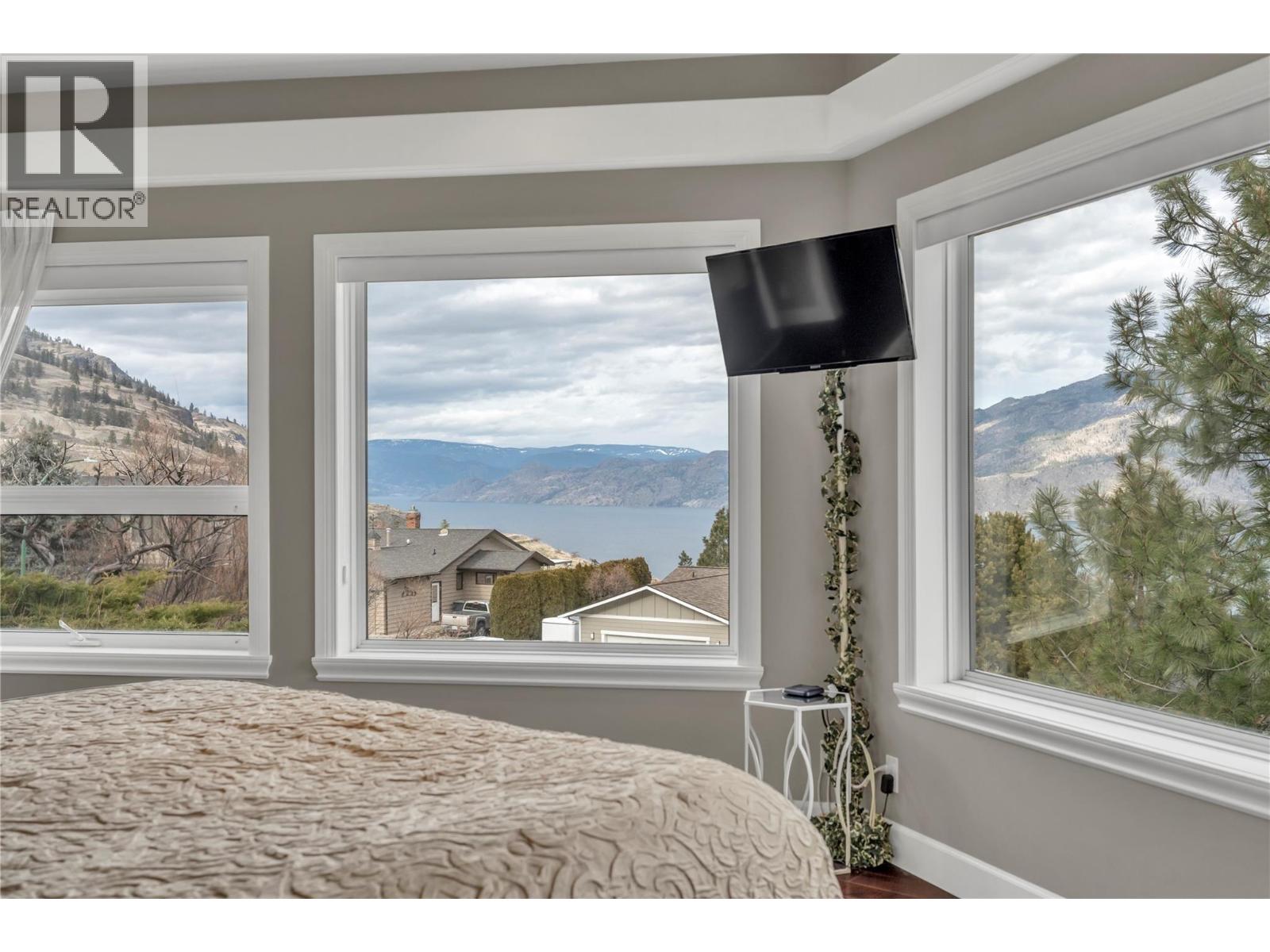 136 Sumac Ridge Drive, Summerland
