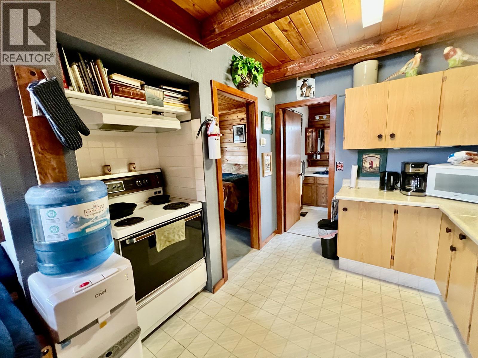 7200 Roche Lake Unit# 16A, Kamloops