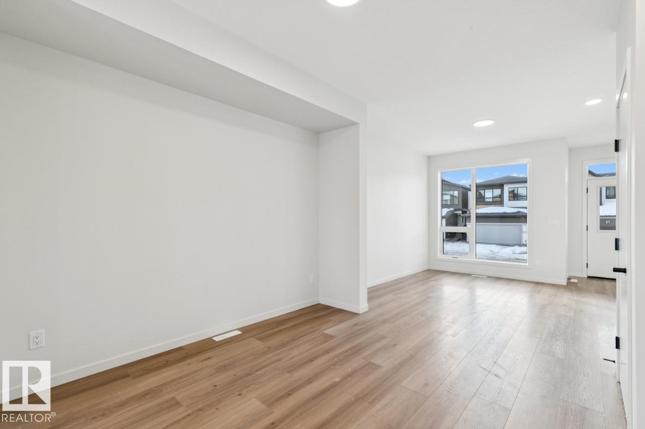 
          7460 KLAPSTEIN CR SW
            <br/>
            <span>Edmonton</span>
            , 
            <span>AB</span>
             <span>T6W5N5</span>
        