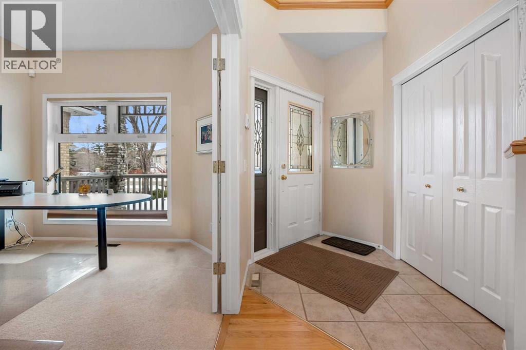 Single Family House for Sale in  Rocky Ridge Drive NW Rocky Ridge Calgary 