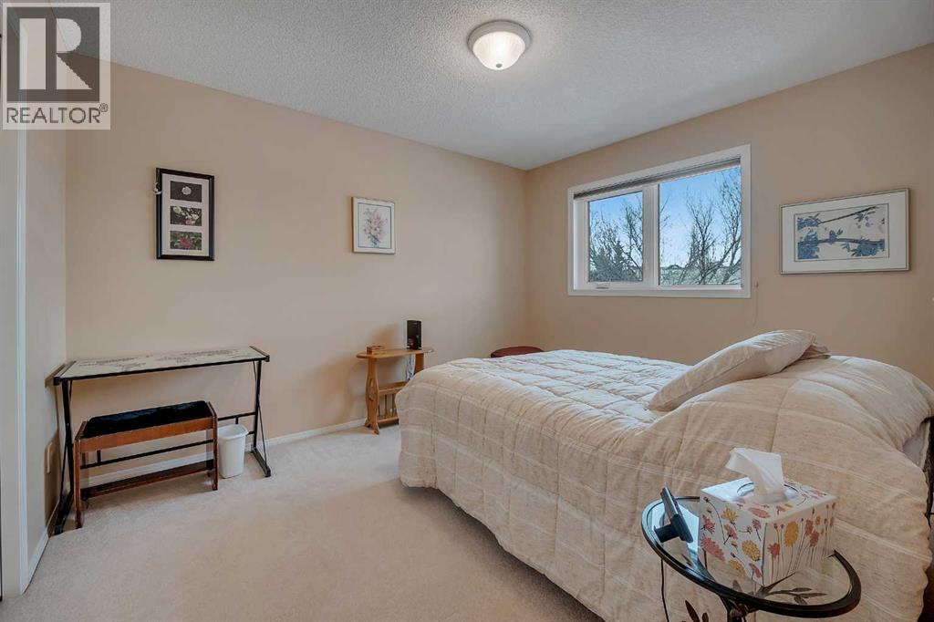 Single Family House for Sale in  Rocky Ridge Drive NW Rocky Ridge Calgary 