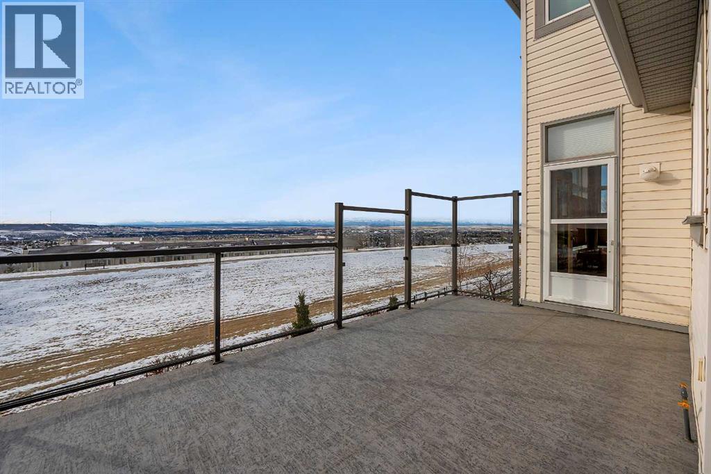 Single Family House for Sale in  Rocky Ridge Drive NW Rocky Ridge Calgary 