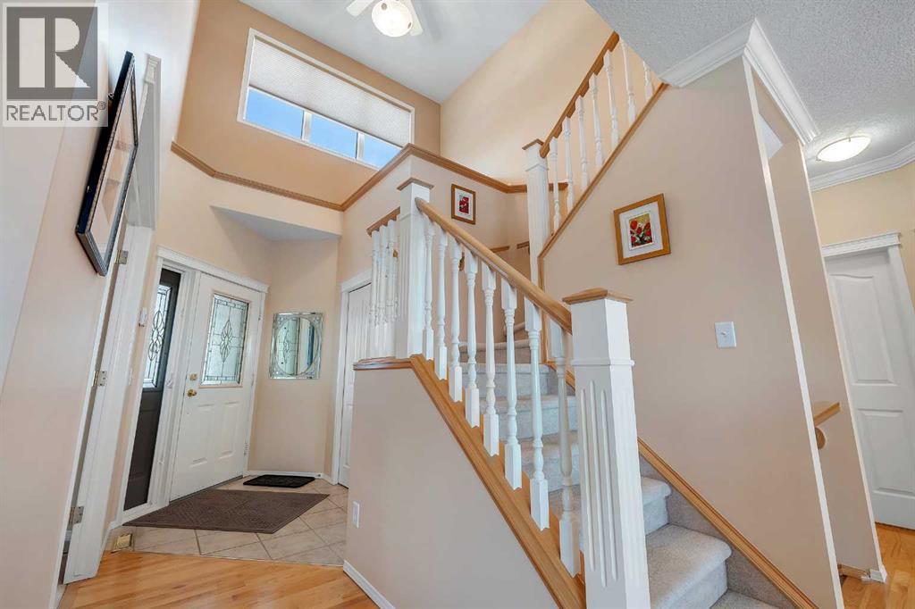 Single Family House for Sale in  Rocky Ridge Drive NW Rocky Ridge Calgary 