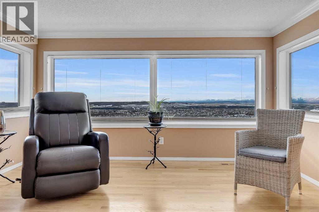 Single Family House for Sale in  Rocky Ridge Drive NW Rocky Ridge Calgary 