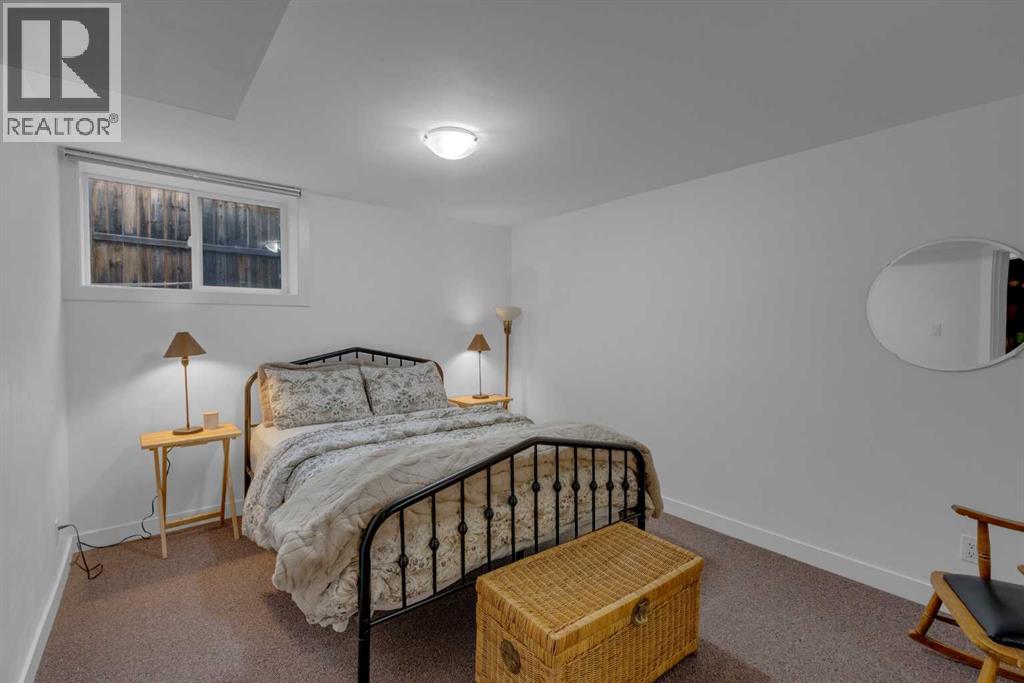 Single Family House Bungalow for Sale in   Avenue SW Glamorgan Calgary 