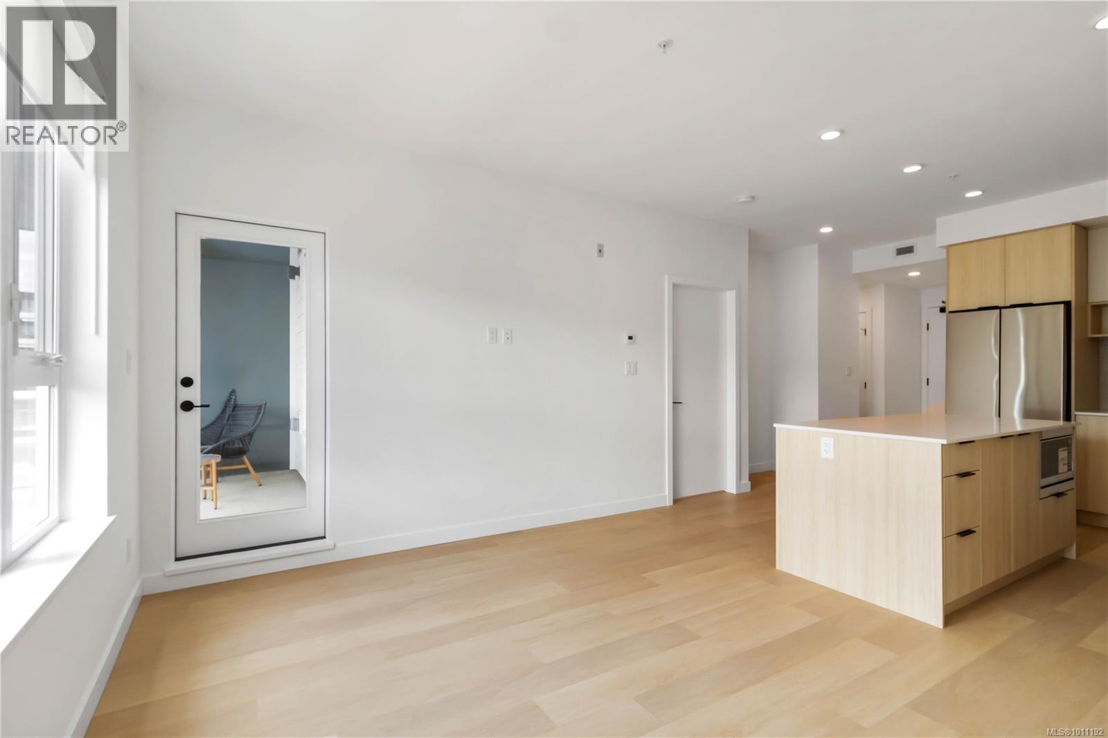 304 3564 A Ryder Hesjedal Way, Colwood