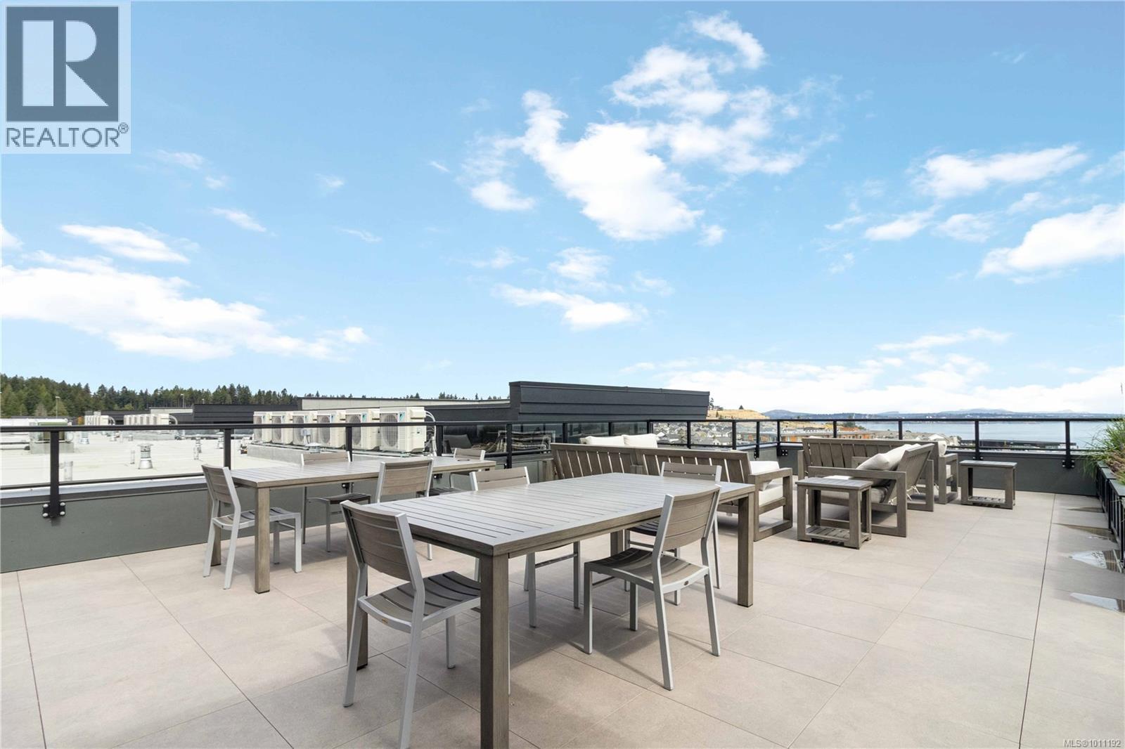 304 3564 A Ryder Hesjedal Way, Colwood