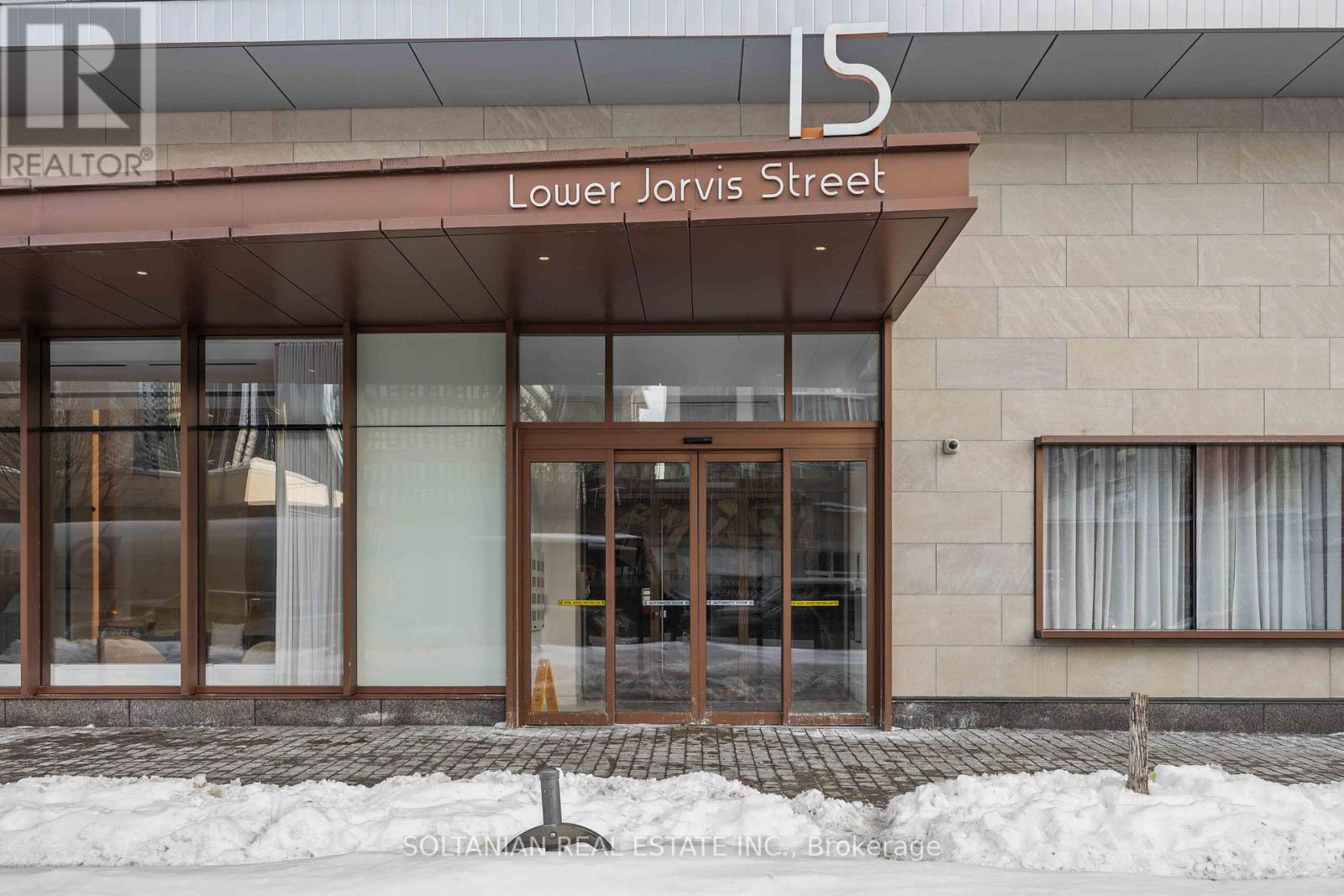 #719 15 LOWER JARVIS STREET - 2