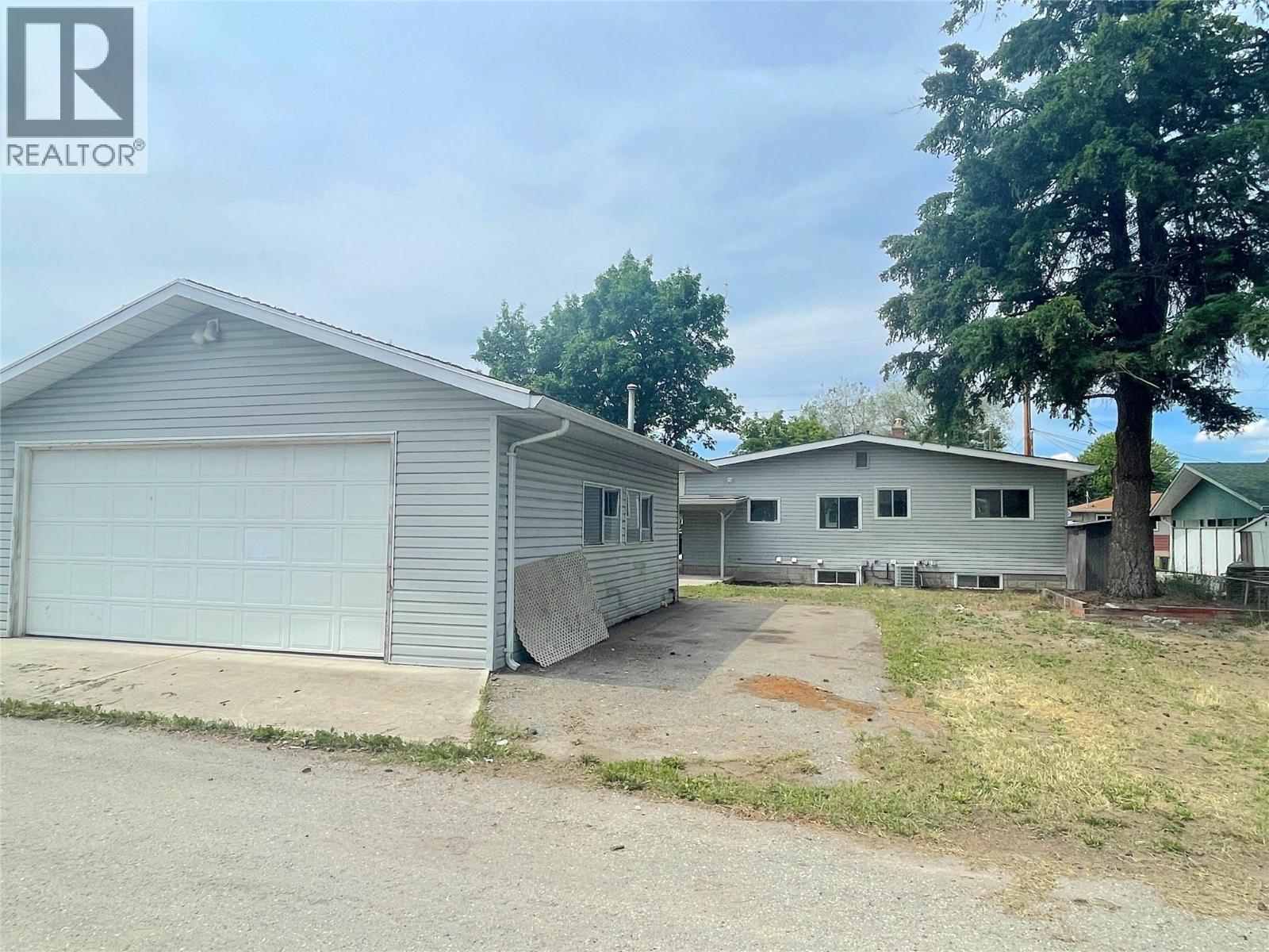  465 Donhauser Road, Kelowna