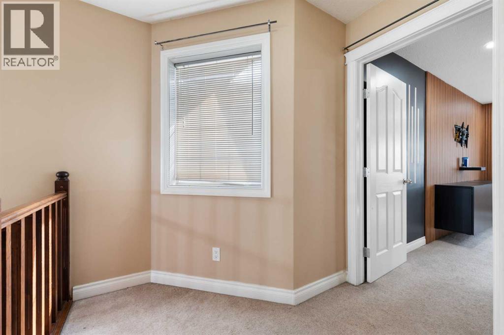 Single Family House Bi-level for Sale in  Tarawood Place NE Taradale Calgary 