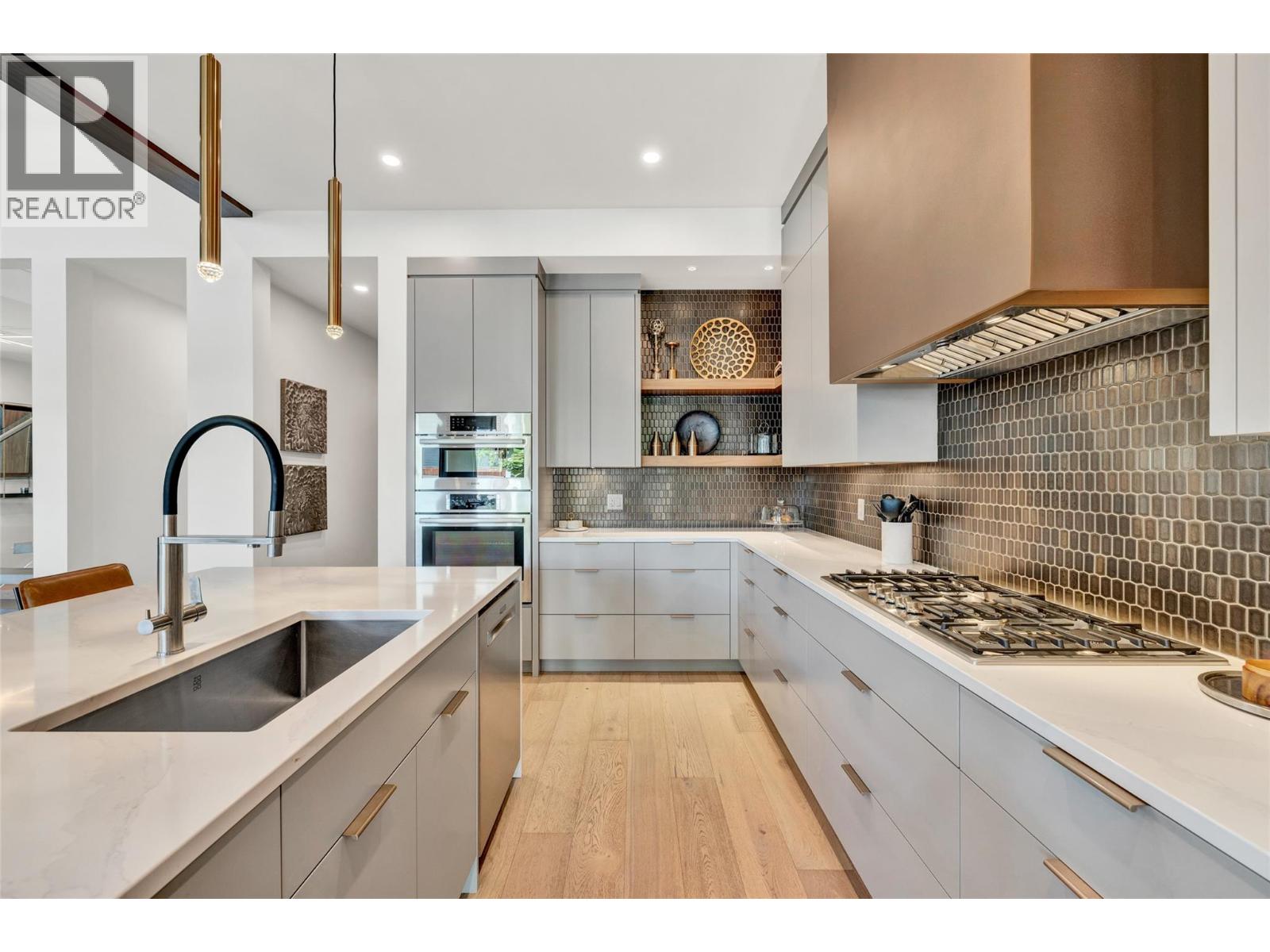  364 Christleton Avenue, Kelowna