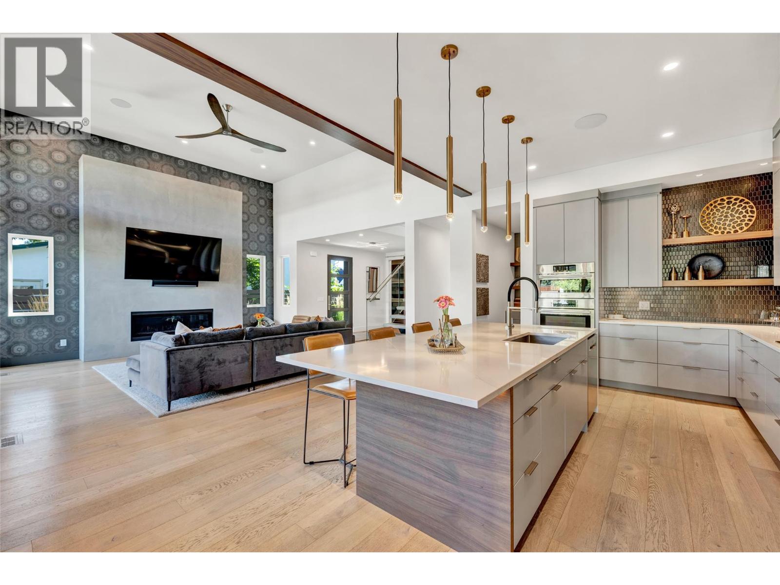  364 Christleton Avenue, Kelowna