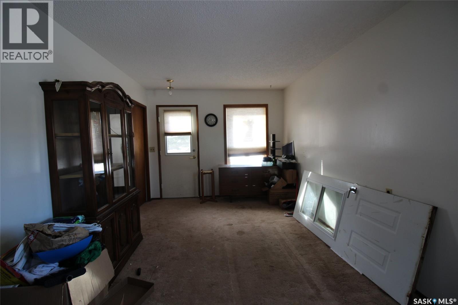 101-107 2ND AVENUE W - 2