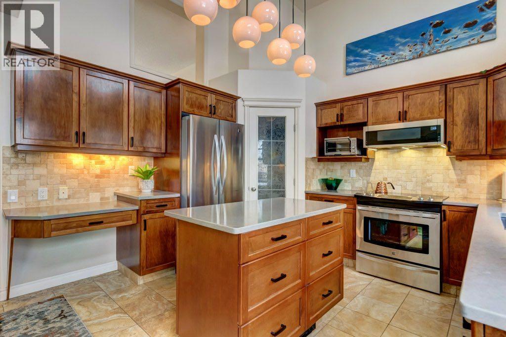 Single Family House 4 Level for Sale in  Inglewood Grove SE Inglewood Calgary 