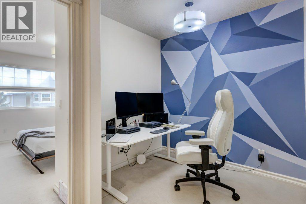 Single Family House 4 Level for Sale in  Inglewood Grove SE Inglewood Calgary 