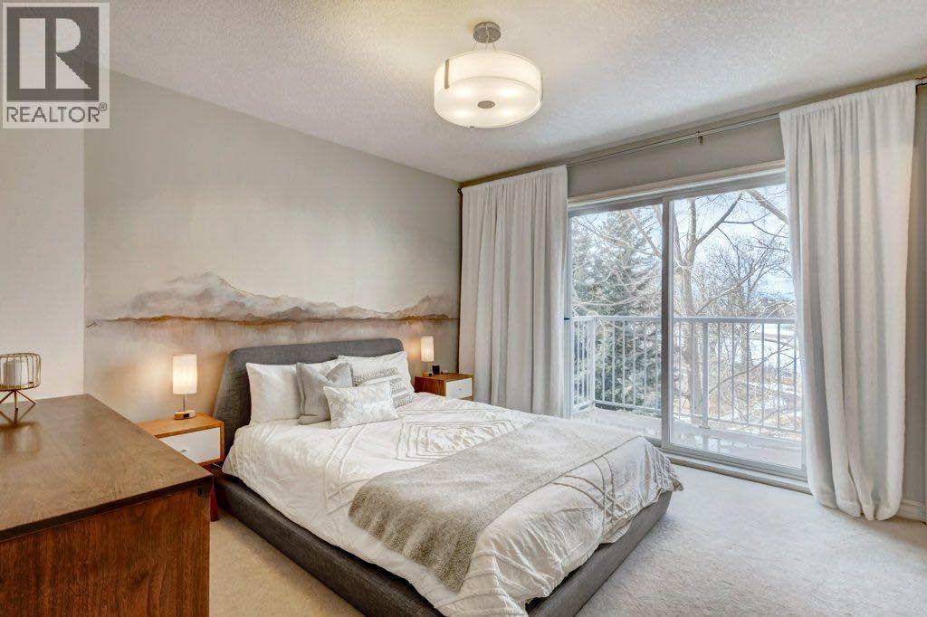 Single Family House 4 Level for Sale in  Inglewood Grove SE Inglewood Calgary 
