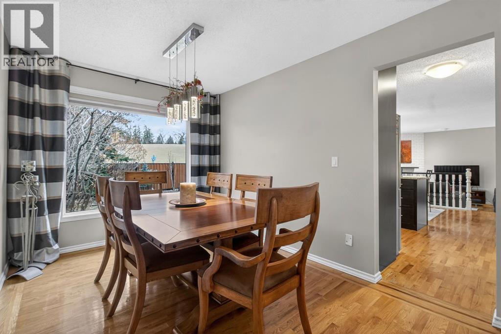Single Family House for Sale in  Bermondsey Rise NW Beddington Heights Calgary 