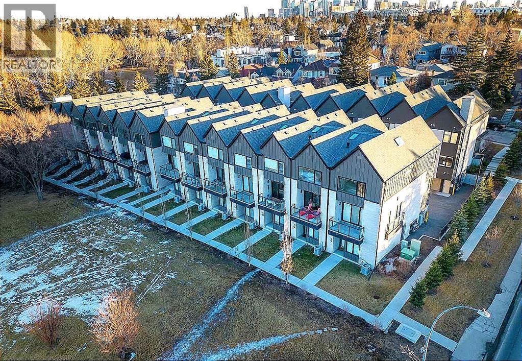 Multi-family House for Sale in   Avenue NW Capitol Hill Calgary 