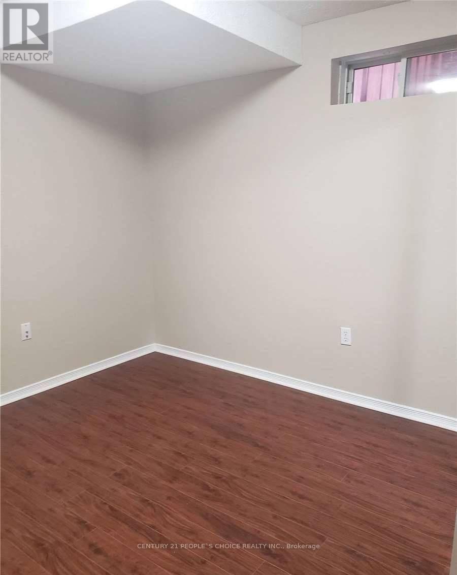 597 Matisse Unit Bsmnt photo 4