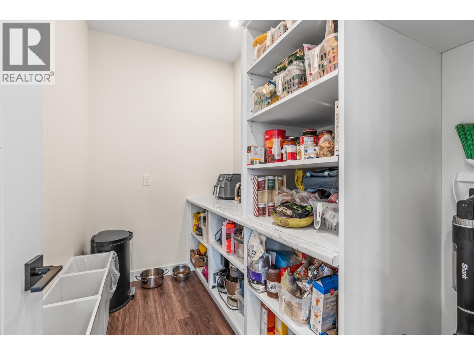 8909 Cherry Lane, Coldstream