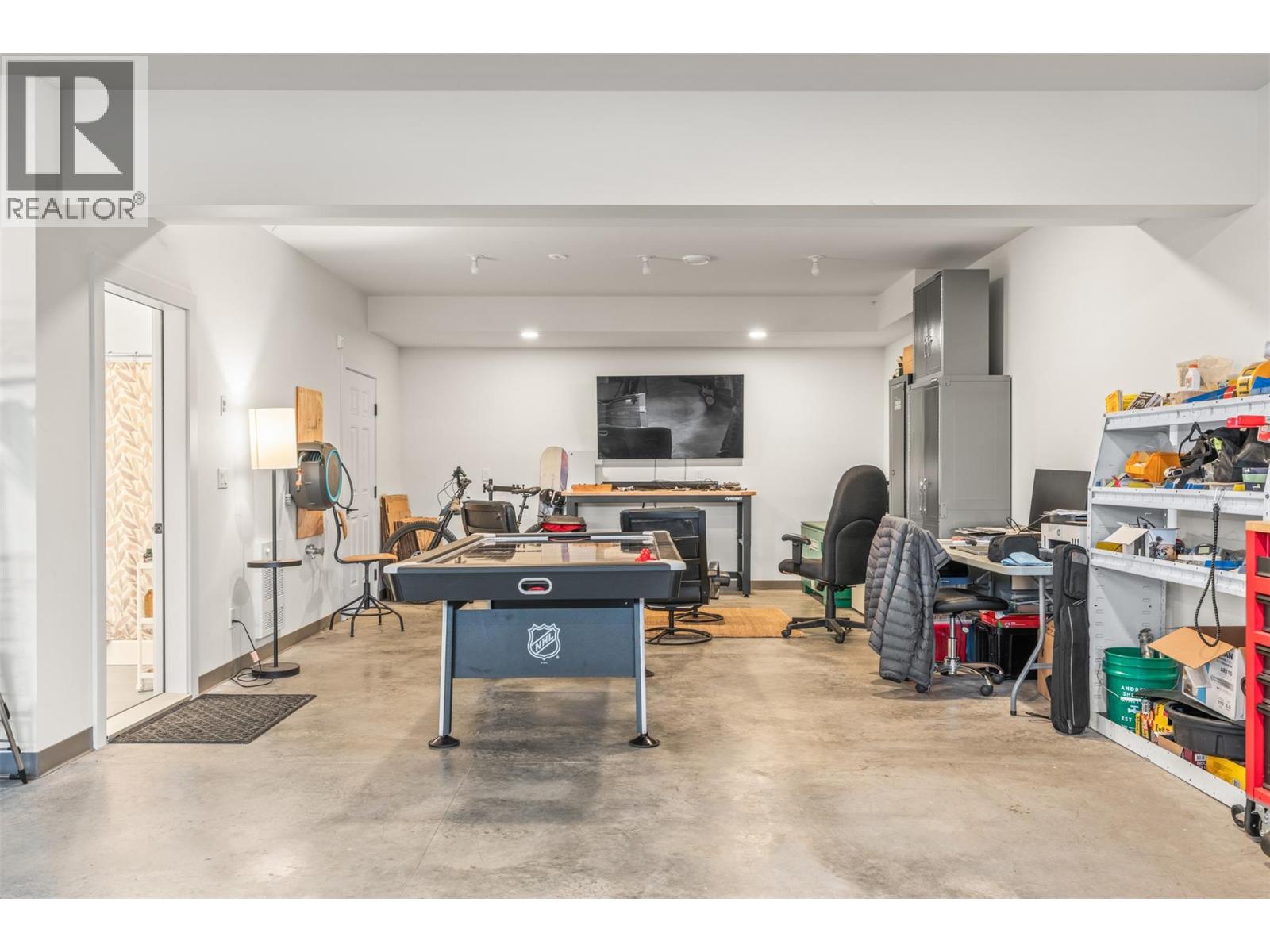 8909 Cherry Lane, Coldstream