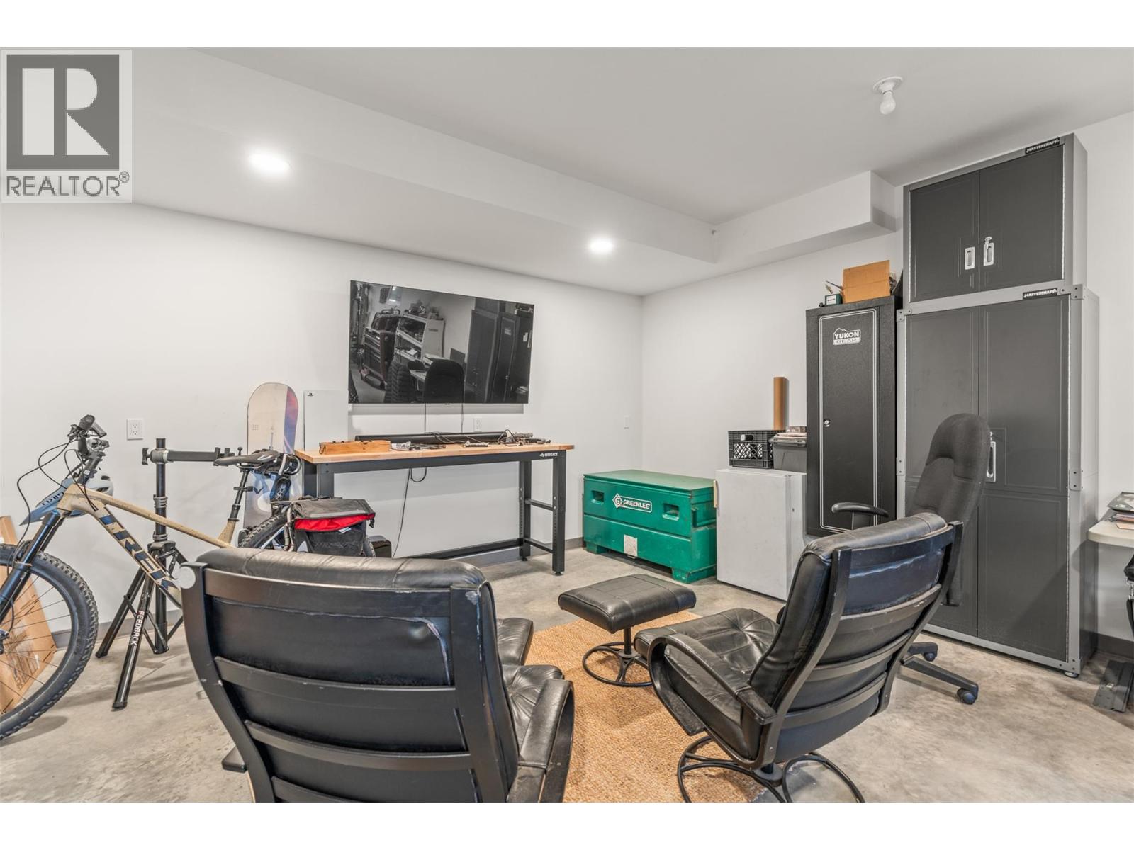 8909 Cherry Lane, Coldstream