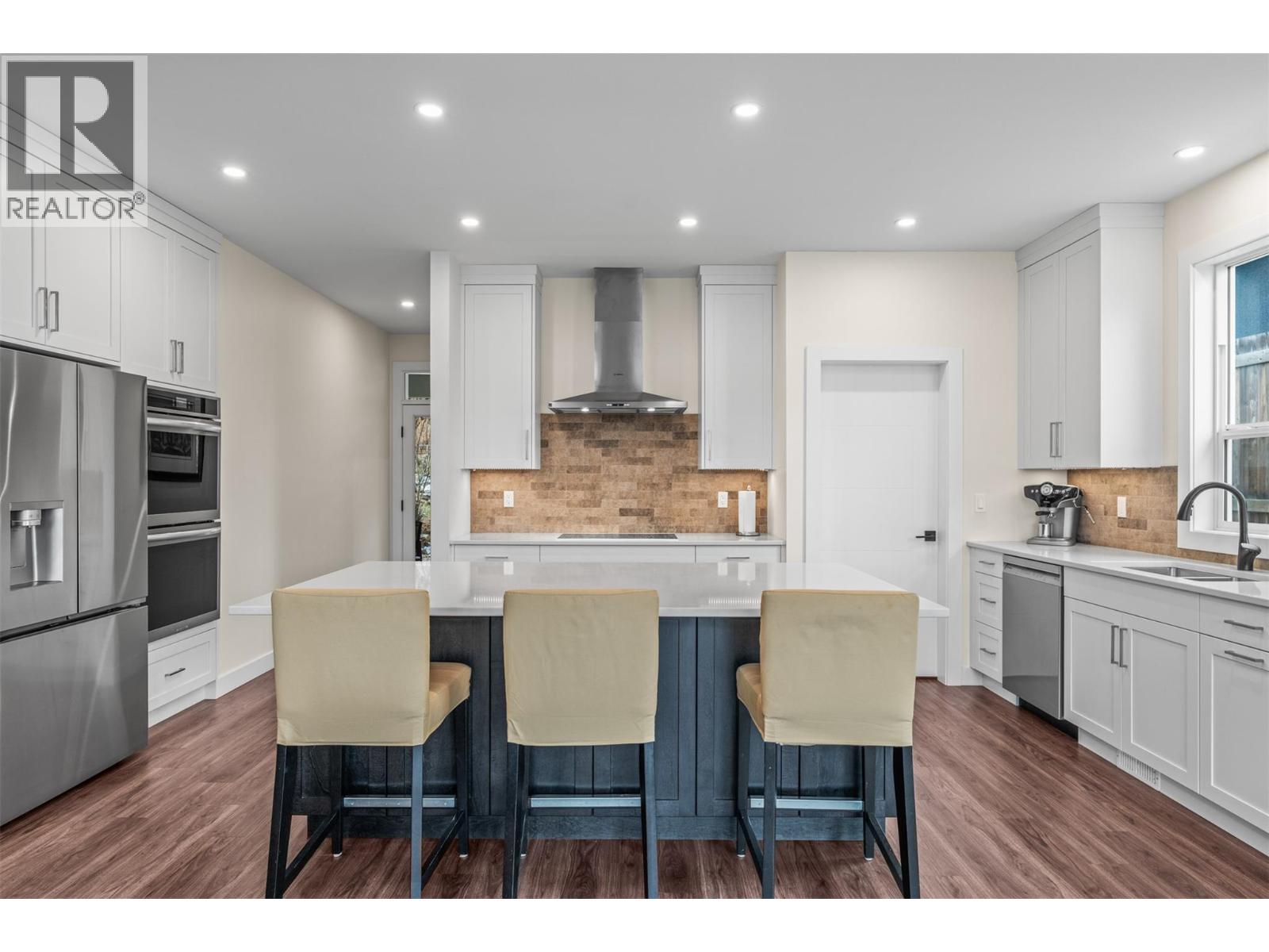 8909 Cherry Lane, Coldstream