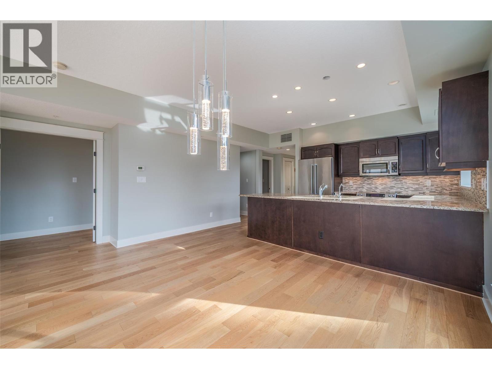 201 7922 Okanagan Landing Road, Vernon