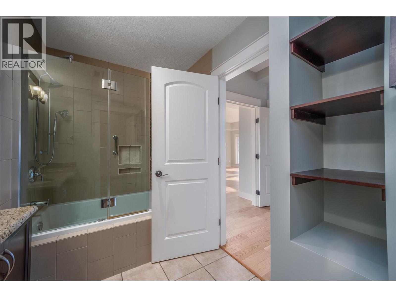 201 7922 Okanagan Landing Road, Vernon