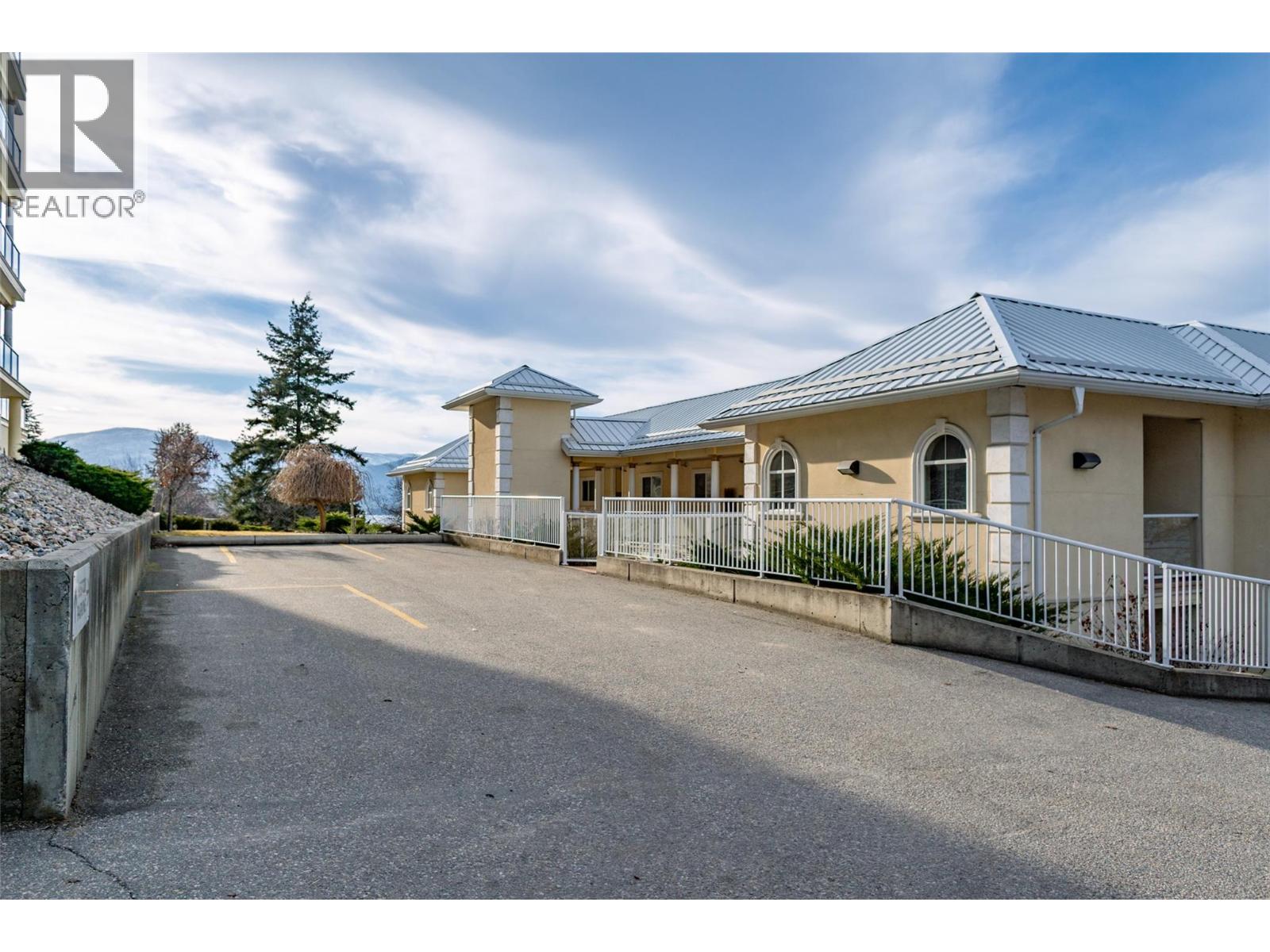 201 7922 Okanagan Landing Road, Vernon