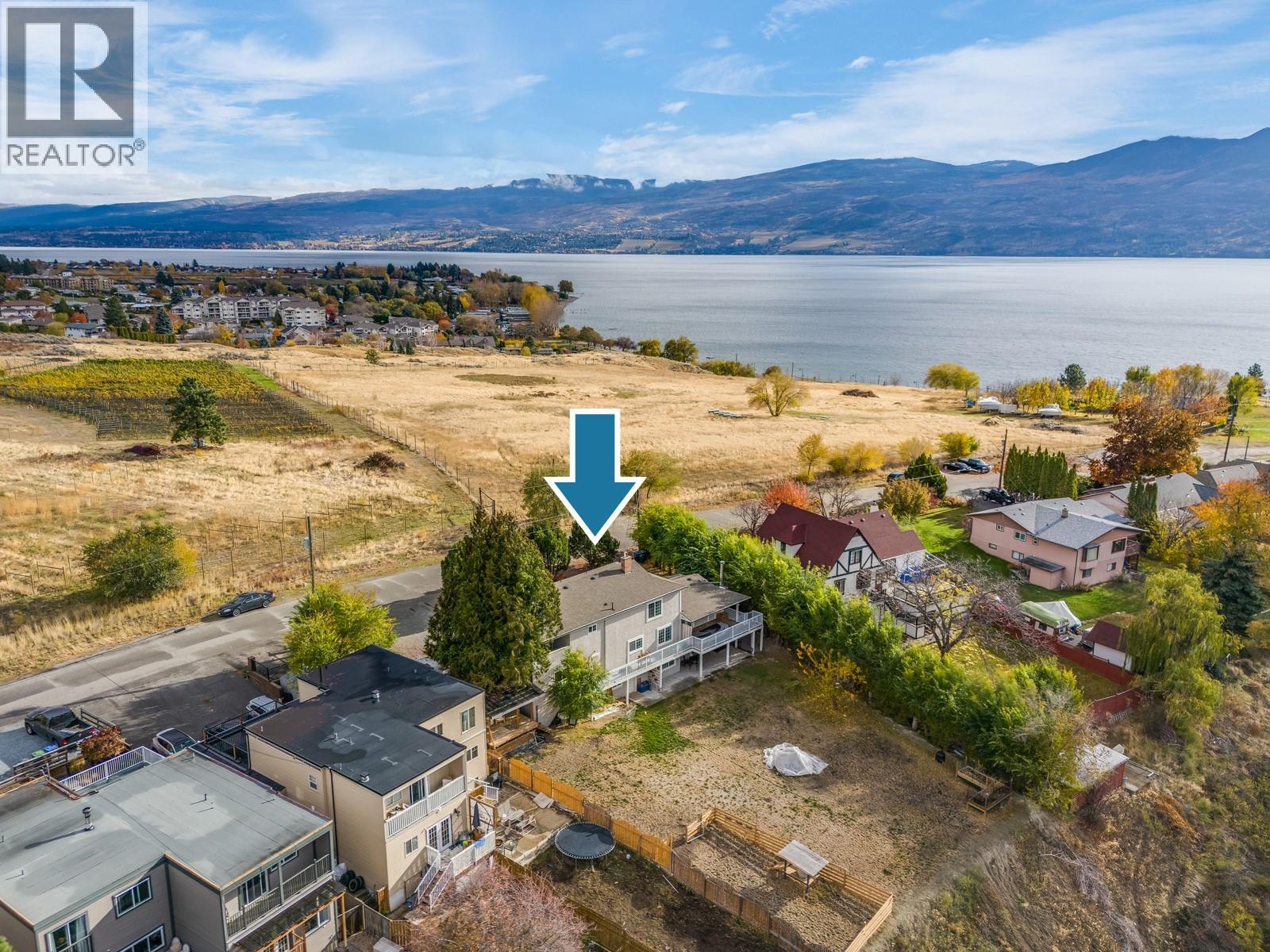 3766 Wetton Road, West Kelowna