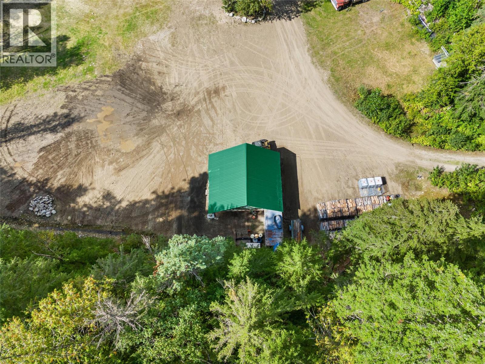 1446 Nittel Road, Seymour Arm