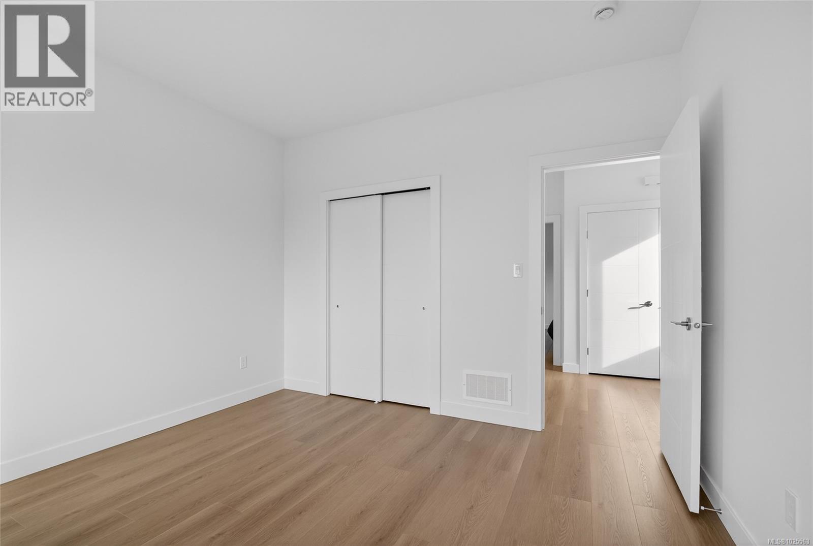 127 HERITAGE CREEK DR - 12