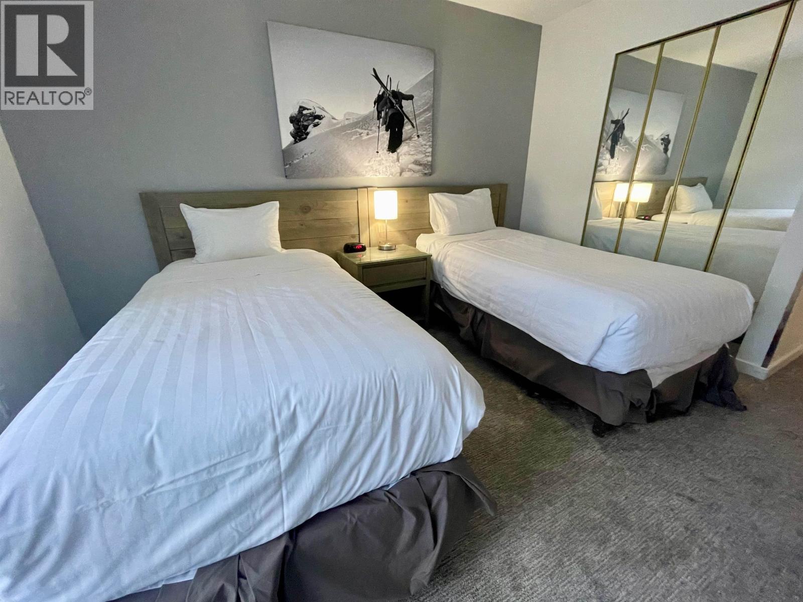 Week 4 319-4910 SPEARHEAD PLACE, Whistler