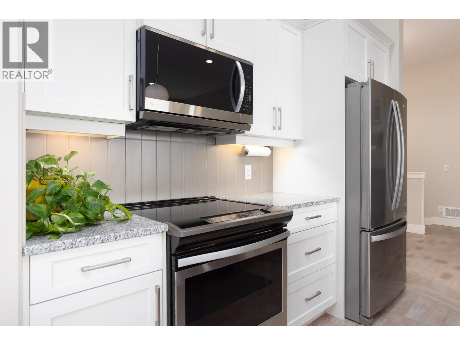  2449 Harmon Road, West Kelowna