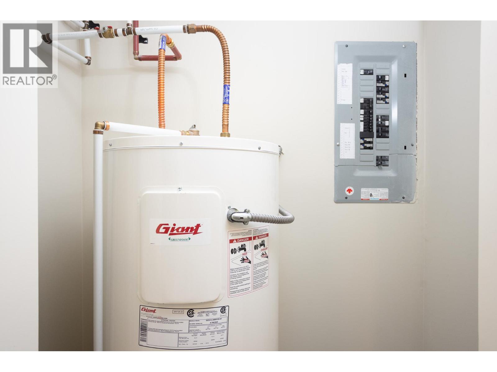  2449 Harmon Road, West Kelowna