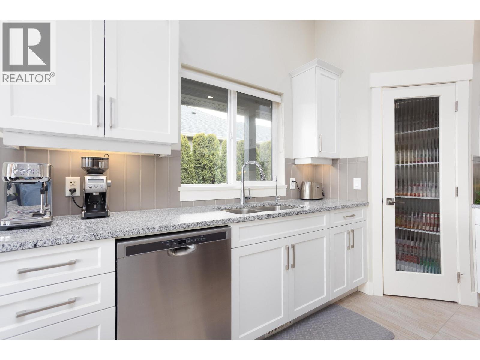  2449 Harmon Road, West Kelowna