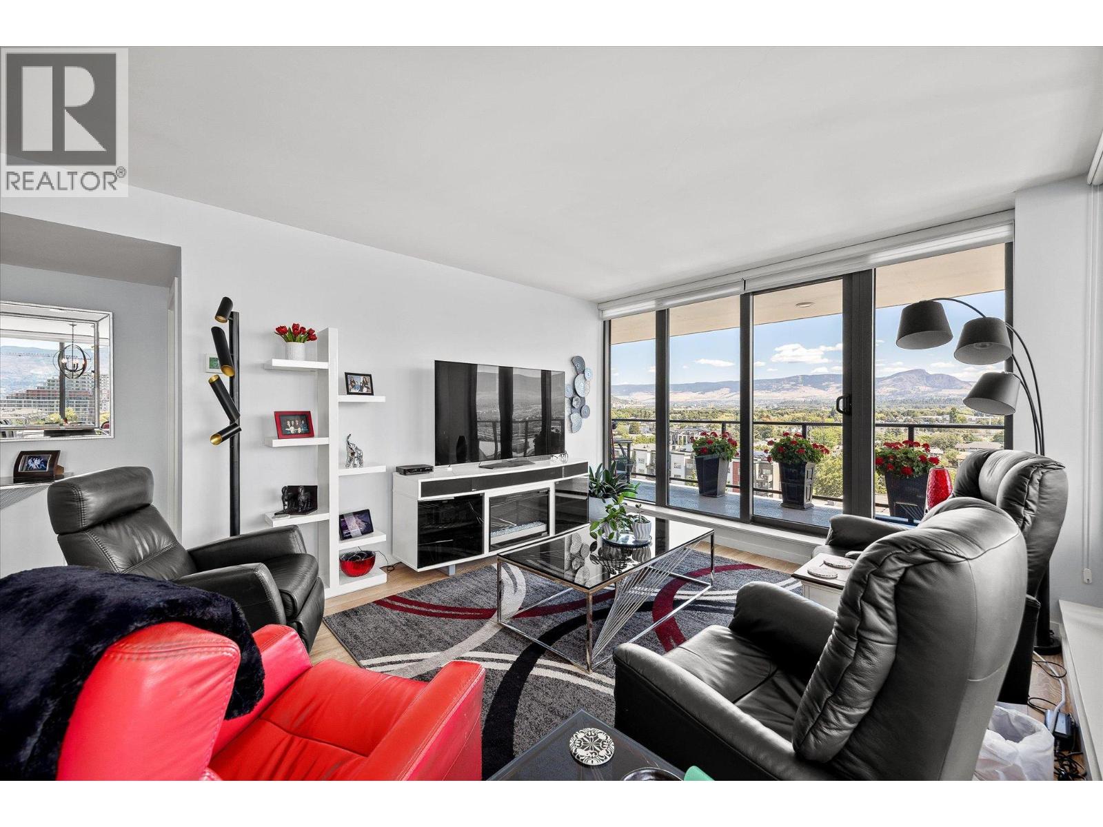 902 485 Groves Avenue, Kelowna