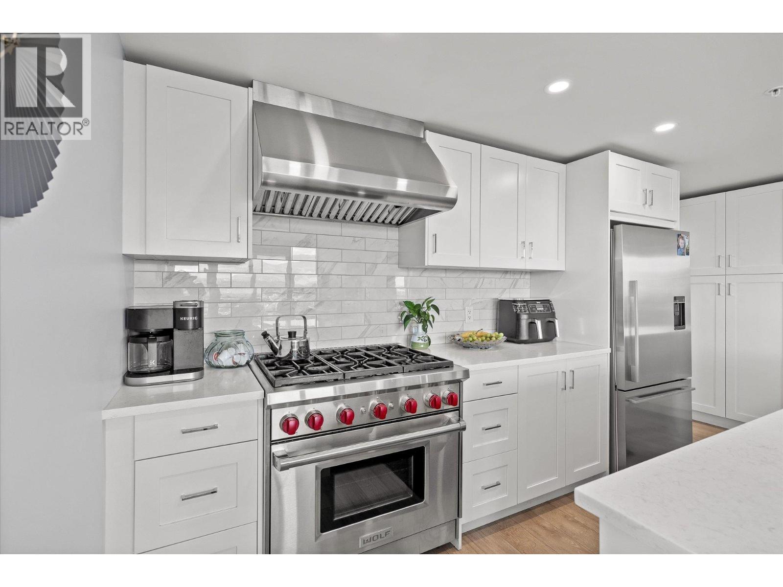 902 485 Groves Avenue, Kelowna