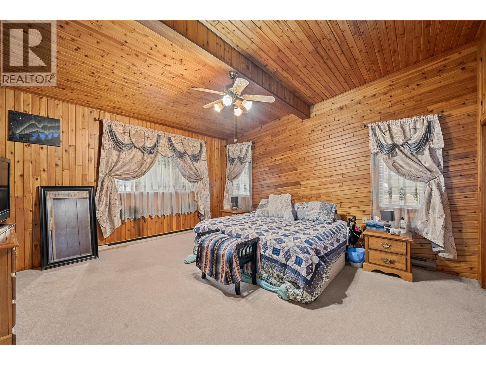 5305 Meadow Creek Crescent, Celista