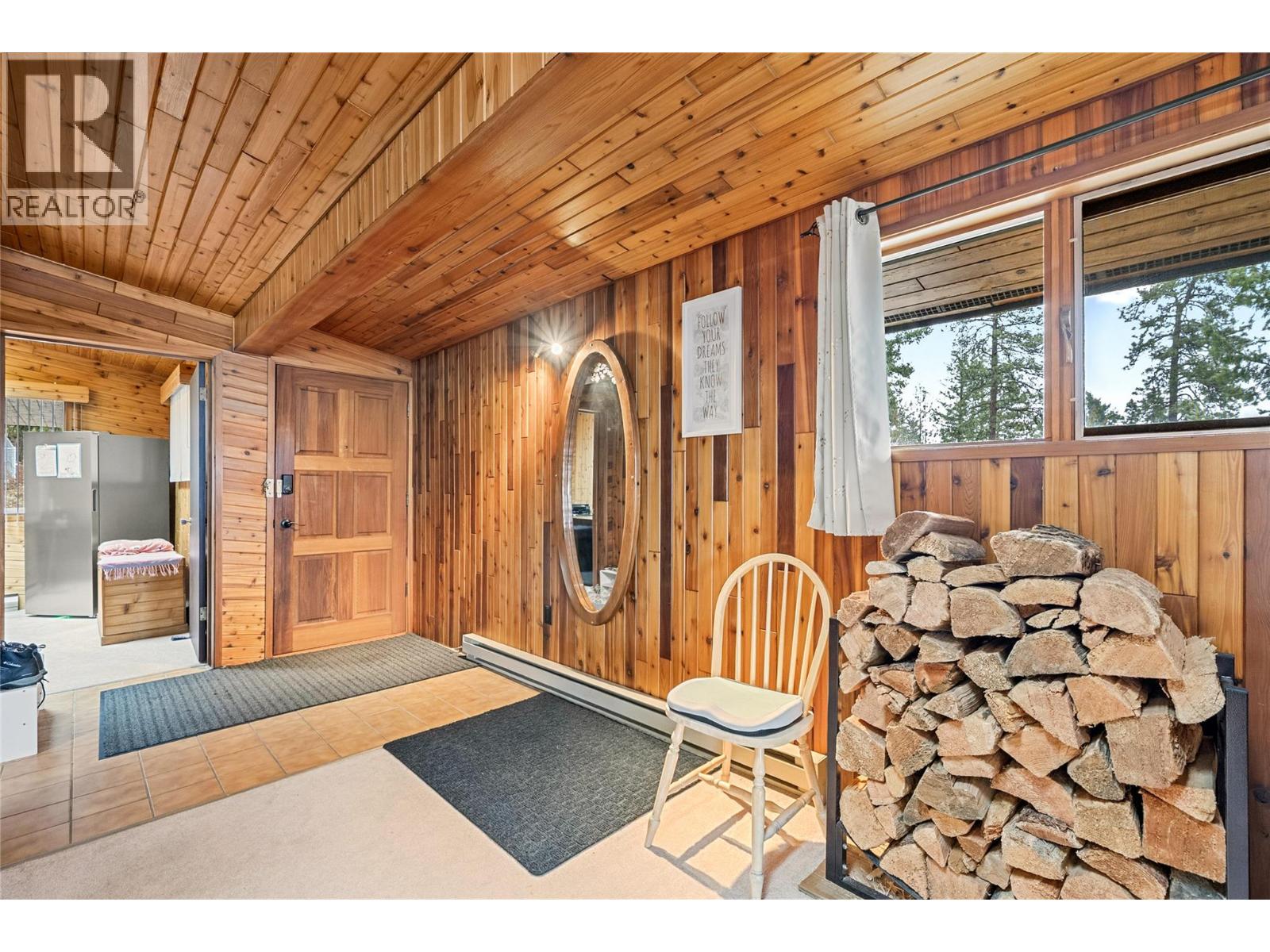 5305 Meadow Creek Crescent, Celista