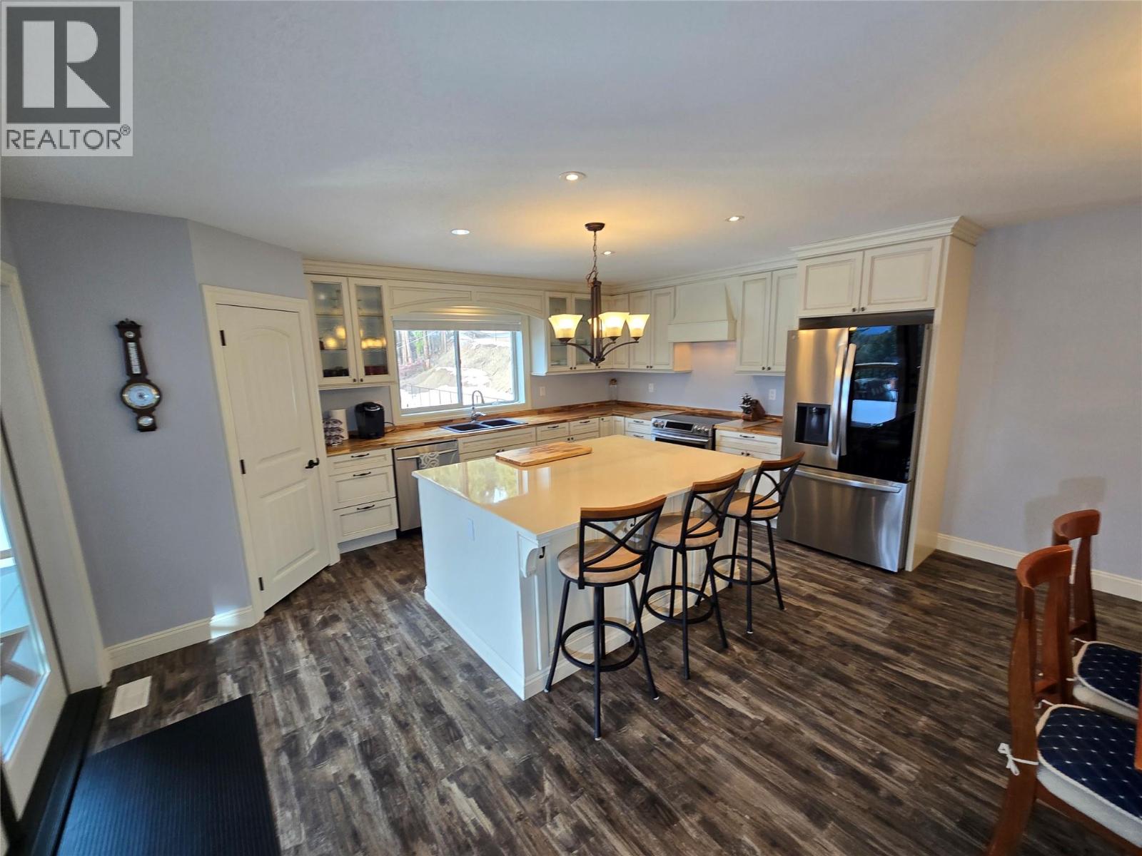 565 Clearwater Valley Road - 5