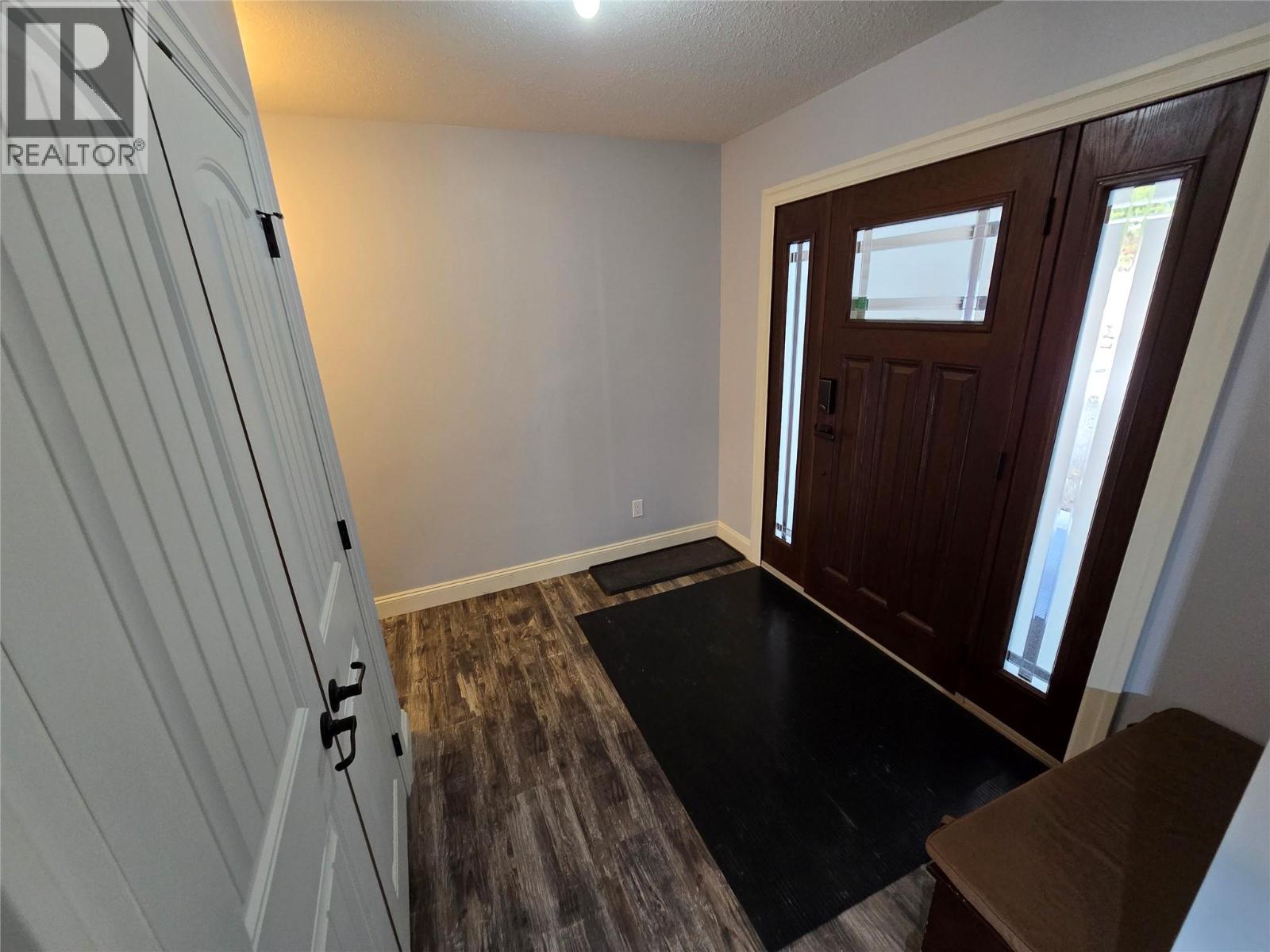 565 Clearwater Valley Road - 36